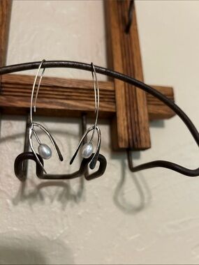 Sterling silver, genuine pearl oxidized hook earrings